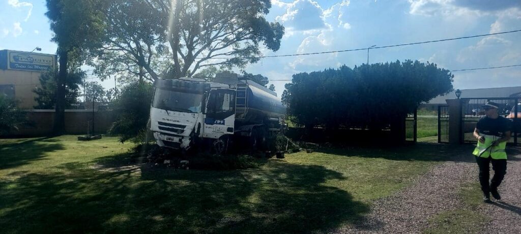 CONDUCTOR DE VERA FALLECIO EN UN ACCIDENTE SOBRE RUTA 11 - INFO-NEA